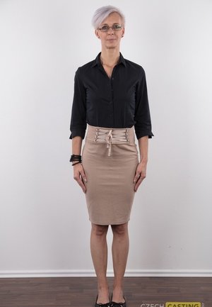 18 year old girl loses her virginity wearing knee socks in the bathroom